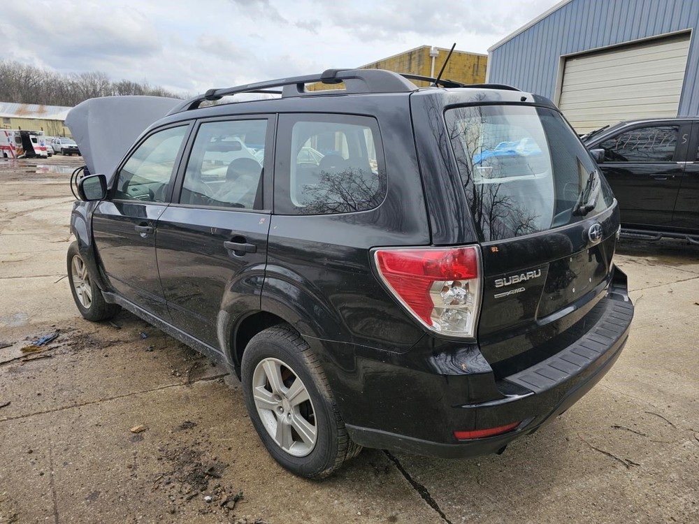FORESTER 2011 Headrest 2449477