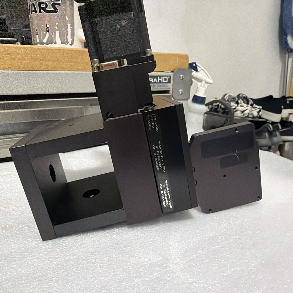 DANAHER Precision Systems motorized precision stage NEMA23 with mounting bracket