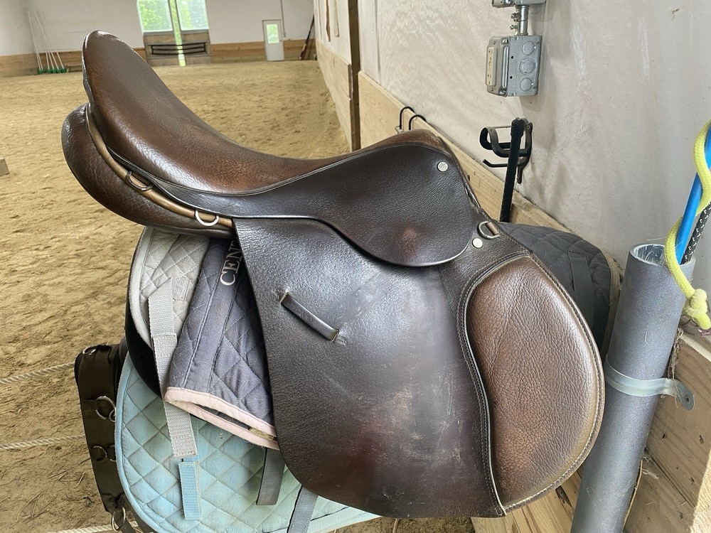 Ainsley Chester 17” Jump Saddle