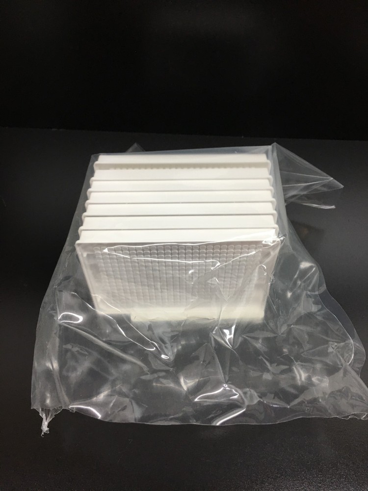 Corning REF 3825 Low Volume 384-well Microplate Lot 7 PCS