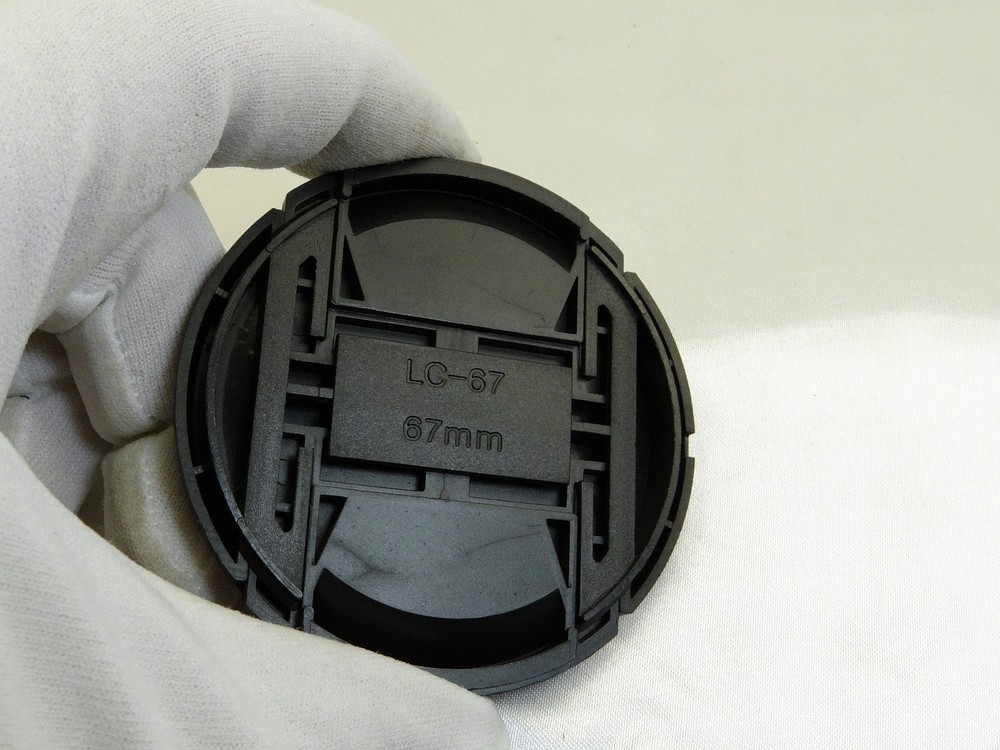 LC-67 67mm Lens Front Cap Snap on type generic Black plastic