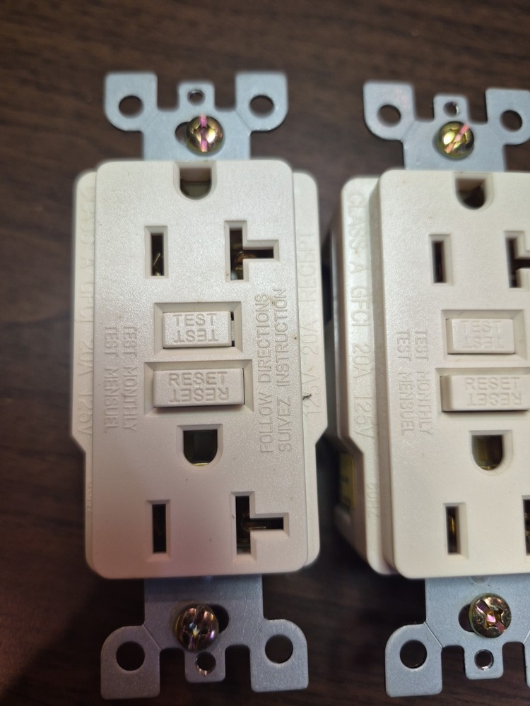 North Tech 15 AMP +2 20amp GFCI Receptacles