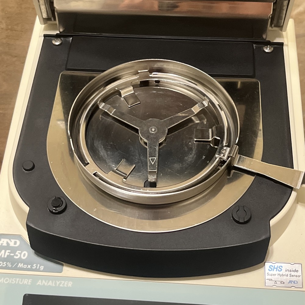 A&D MF-50 Moisture Analyzer