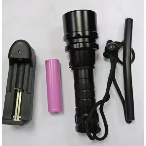 Diving Waterproof Flashlight (Uses 18650 Rechargeable Battery)