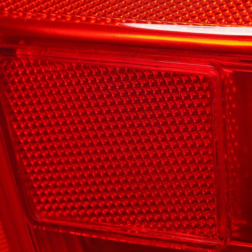 Halogen Tail Light For 2010-2017 GMC Terrain Brake Lamp Outer Left Driver W/Bulb