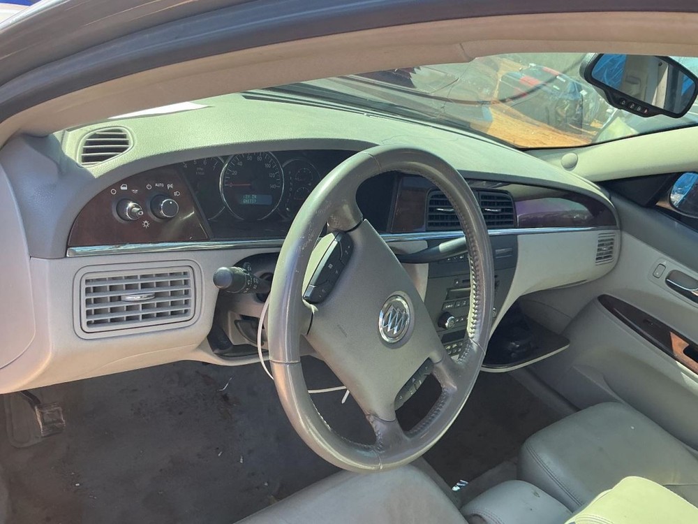 LACROSSE 2008 Glove Box 4977073