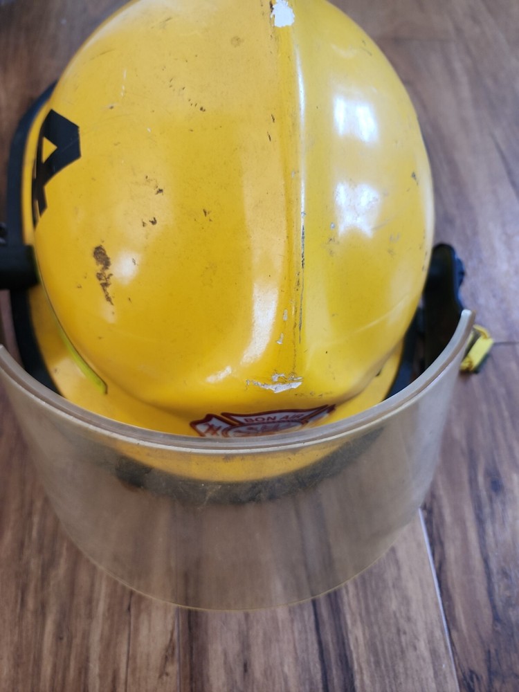 Cairns & Brother Fireman Engineer Helmet Fire Fighter 660C PreOwned