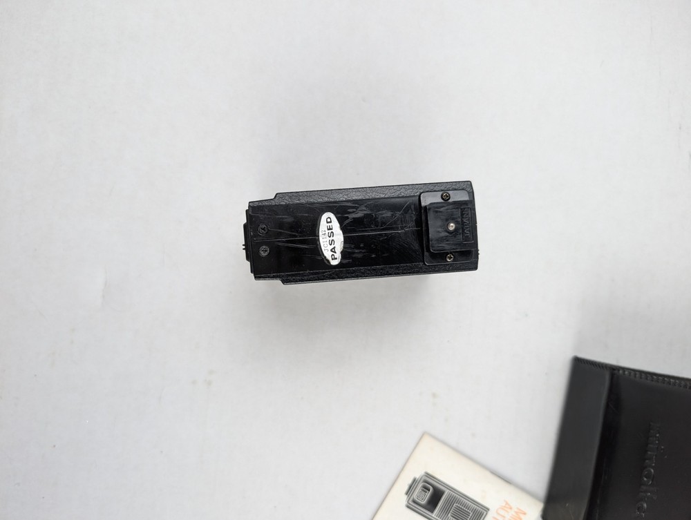 Minolta Auto Electroflash 22 Flash w Case Manual Untested Vintage Camera