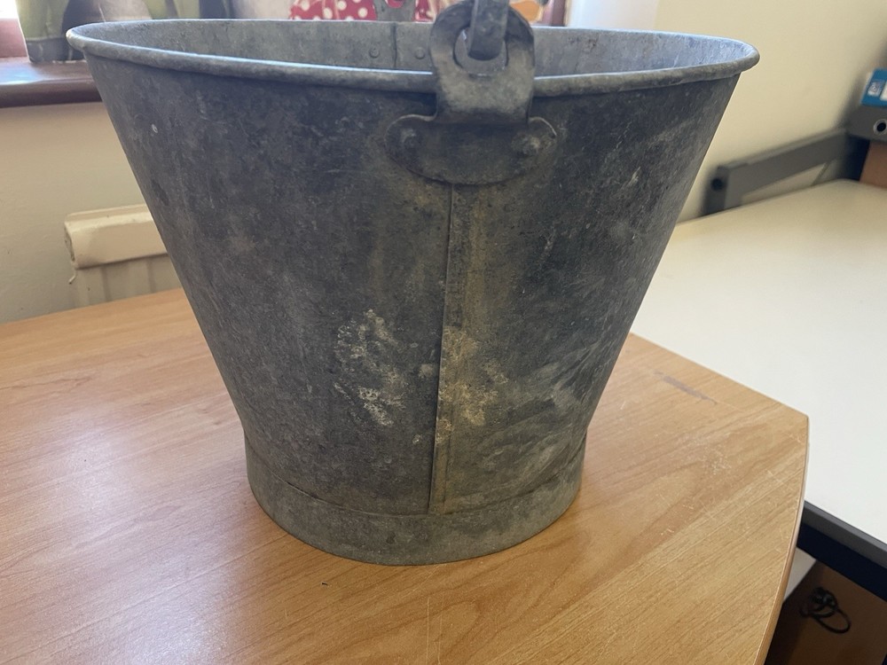 VINTAGE GALVANISED BUCKET