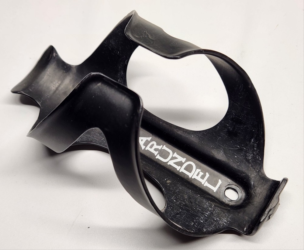 Arundel Carbon Bottle Cage