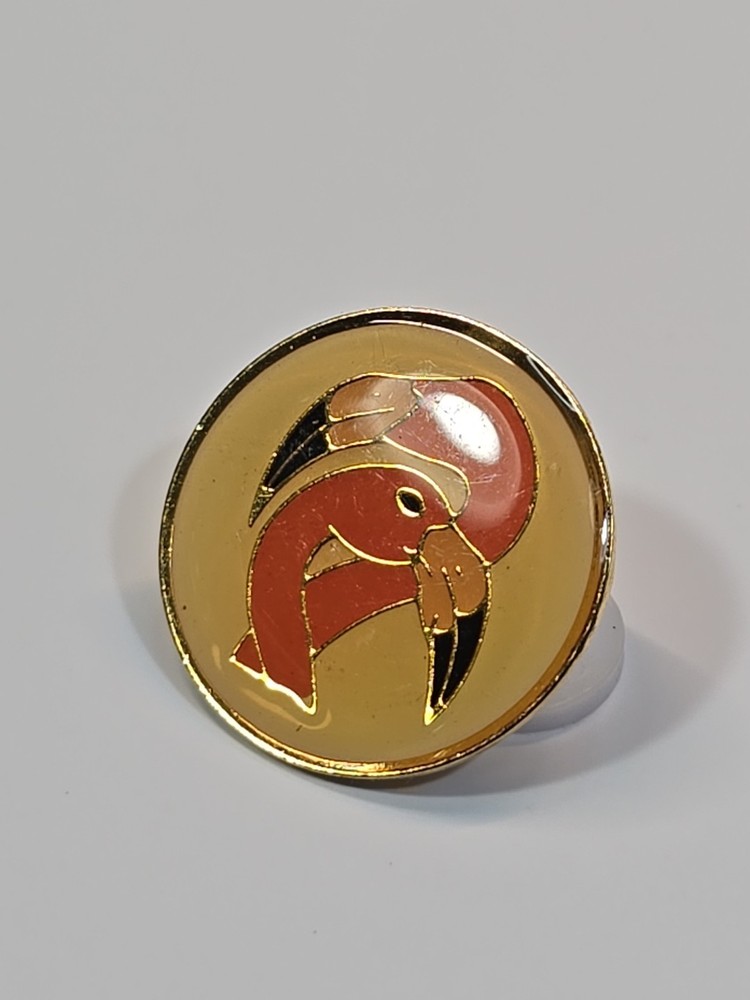 Flamingo Heads Lapel Pin Intertwined Necks