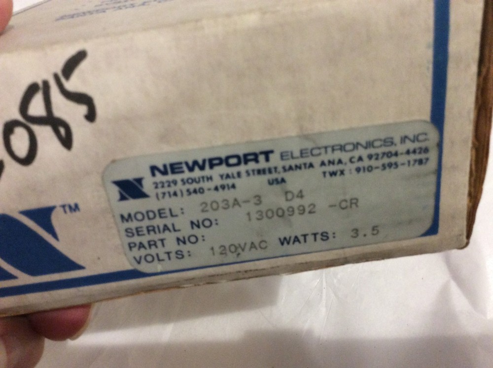 Newport Electronics 203A-3 Temperature Control