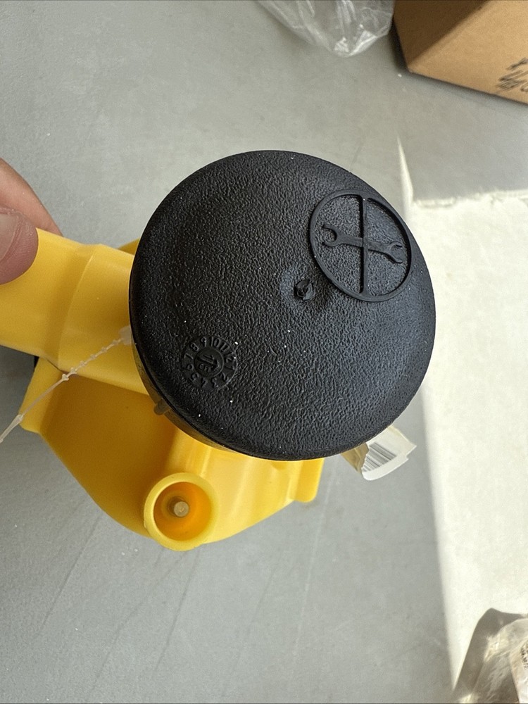 Central Plastics Tapping Tee 3" x 1" IPS 10009399 Yellow