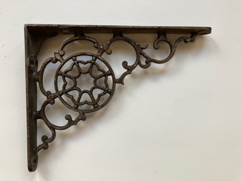 Antique Cast Iron Brackets