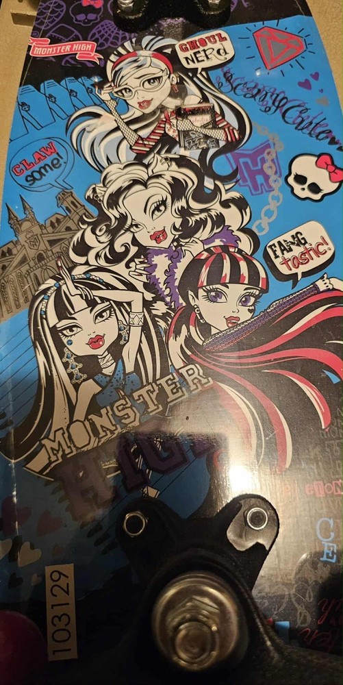 Monster High 21” Skateboard Maple Deck