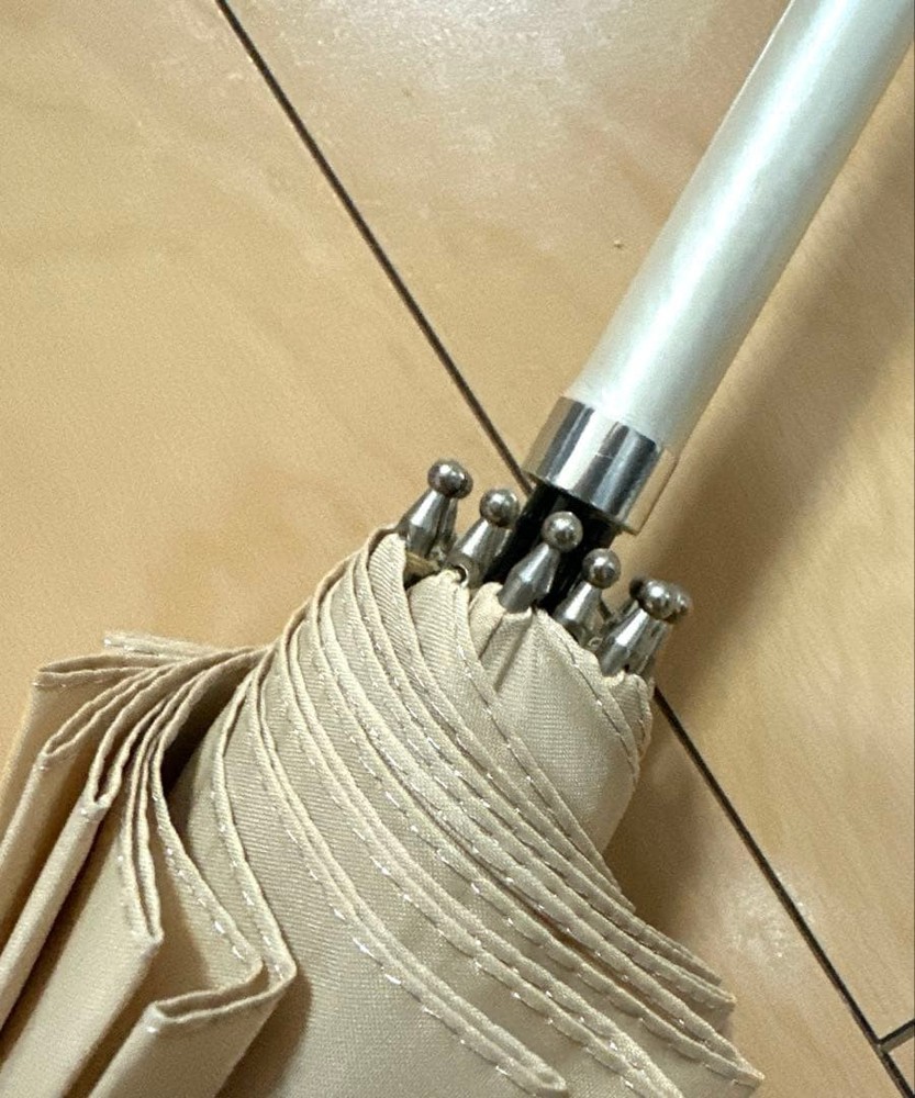 〇251032 Lexus Long Umbrella Beige