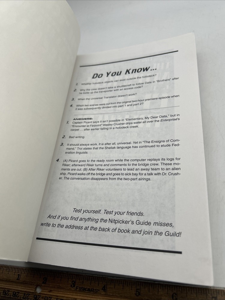 The Nitpicker's Guide for Next Generation Trekkers Paperback 1993