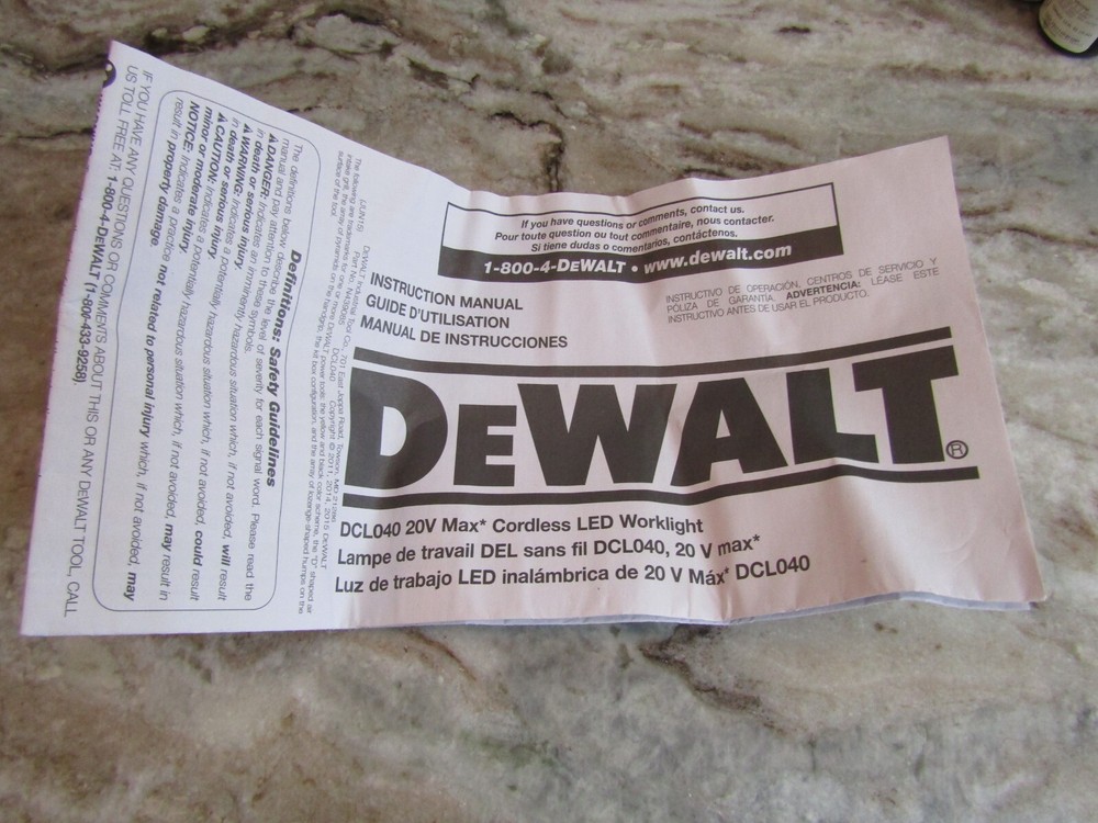 DEWALT DCL040 20V CORDLESS LED WORKLIGHT FLASHLIGHT OWNERS MANUAL
