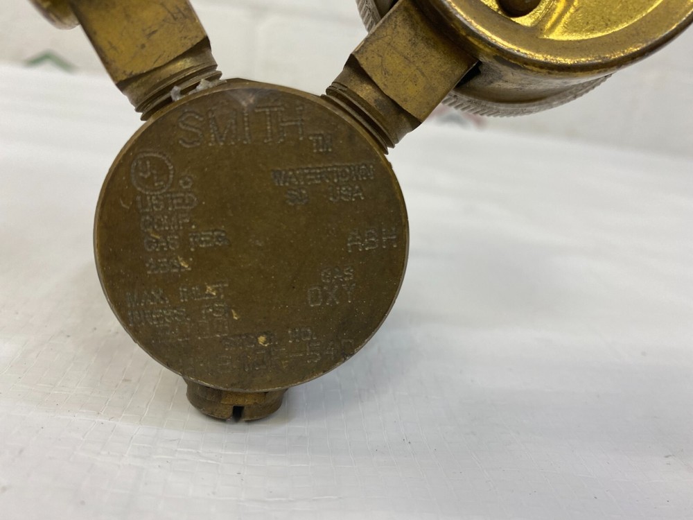 SMITH H1910F-540 Regulator Max Inlet Press 3000