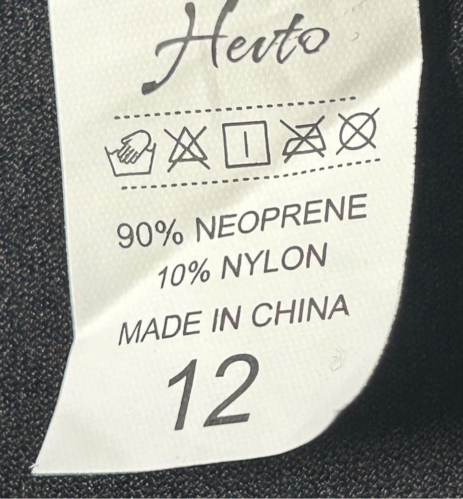 Hevto Wetsuit Size 12