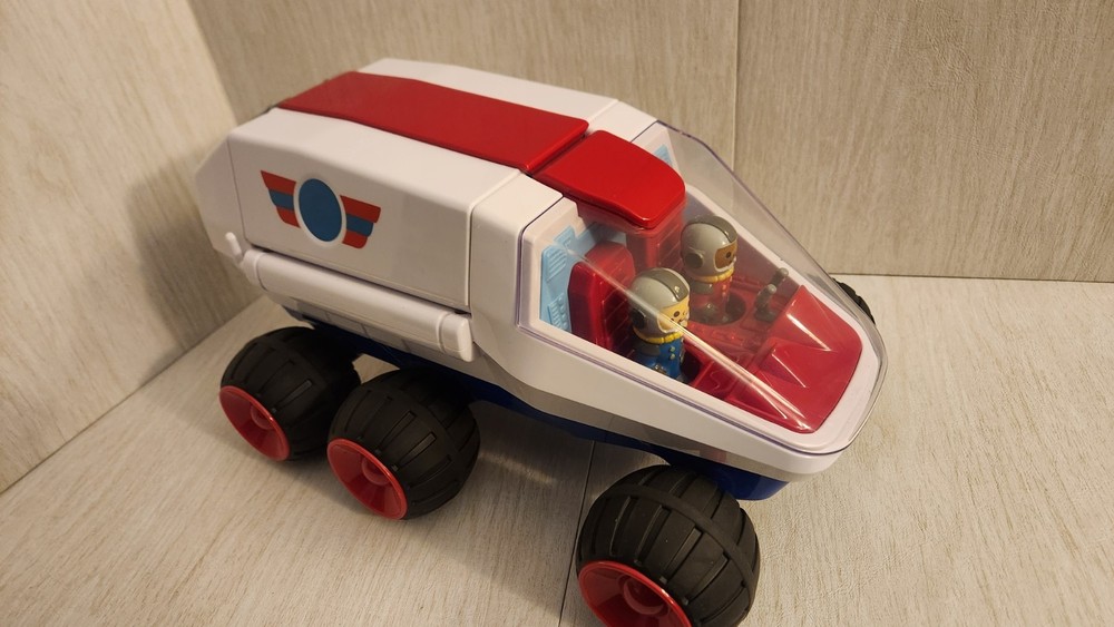 Lakeshore Learn & Play Explore Rover Space Vehicle Complete With 2 Figures