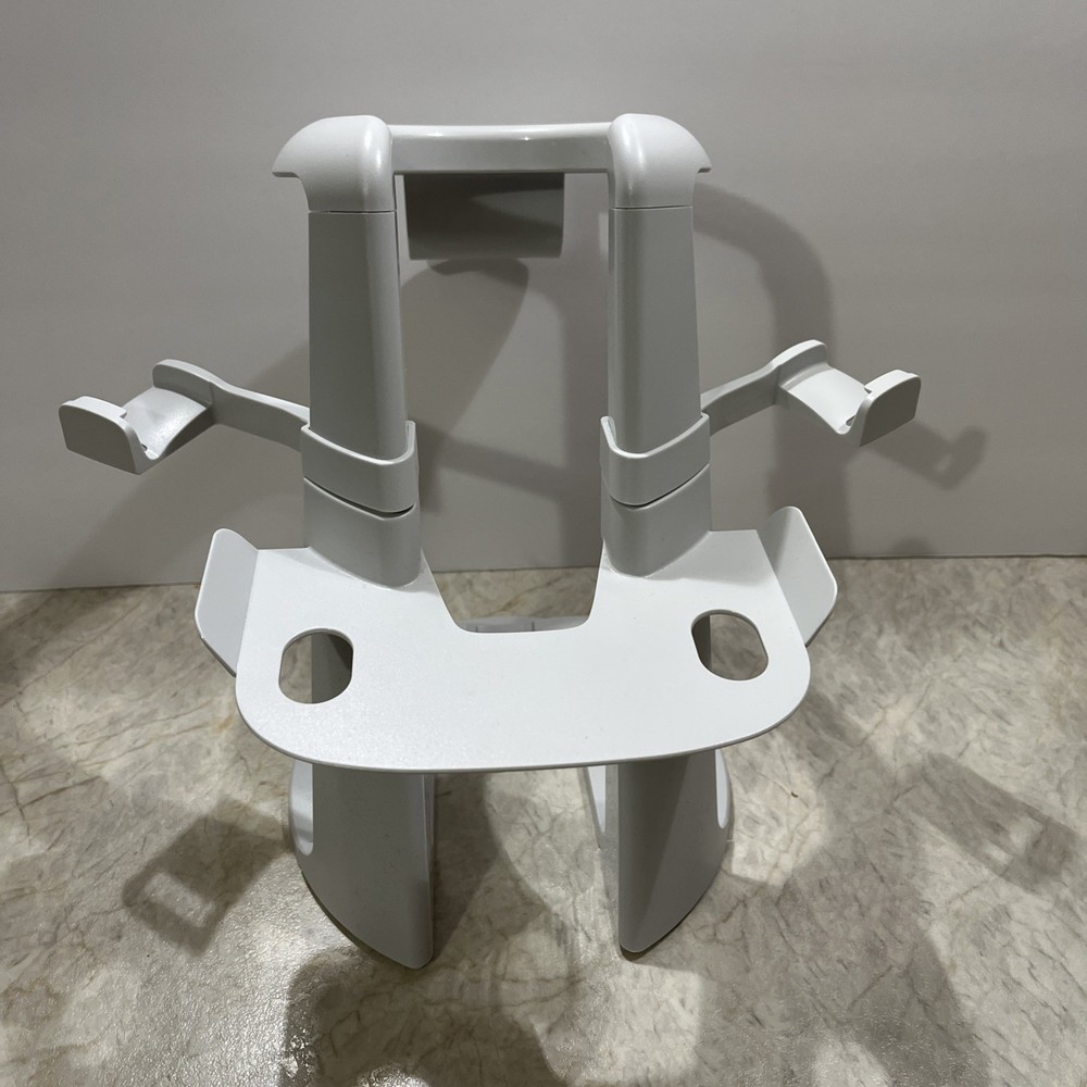 Insignia - Stand for Meta Quest 2 - White pre-owned
