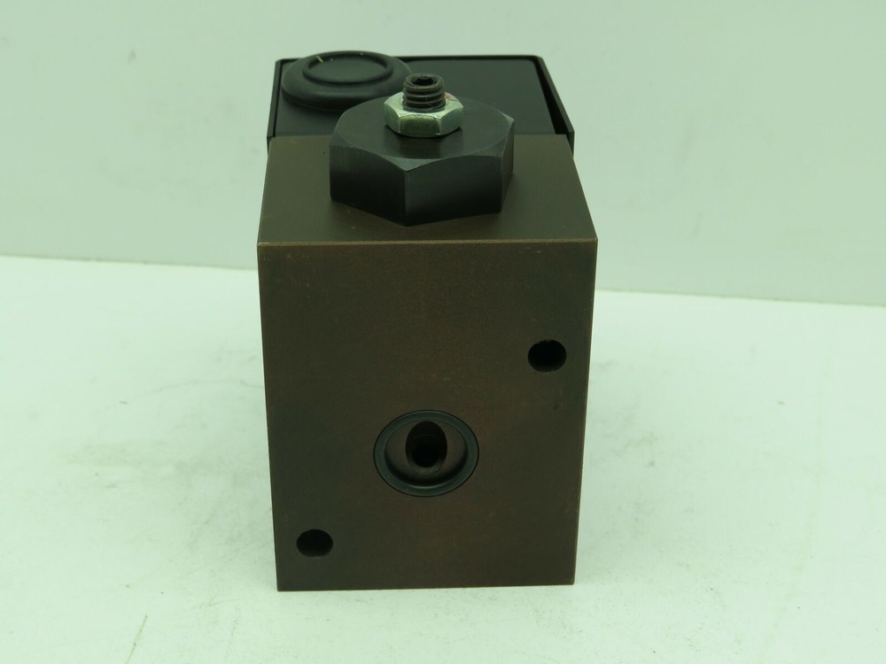 SR Engineering PS-210F Pressure Switch