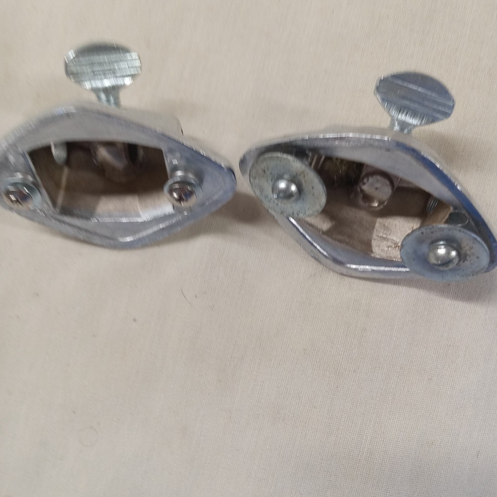 Two Asian Leg Mounts