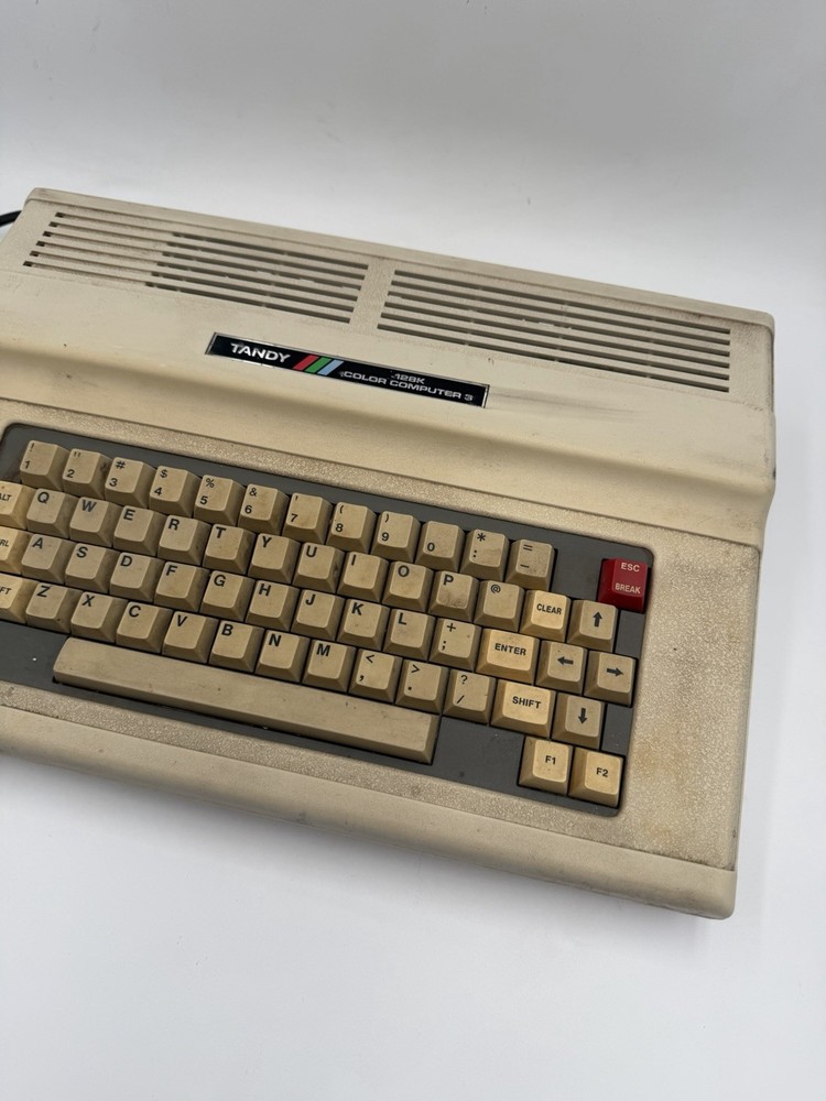 Radio Shack Tandy TRS-80 Color Computer 3 26-3334 CoCo 3 Read Description