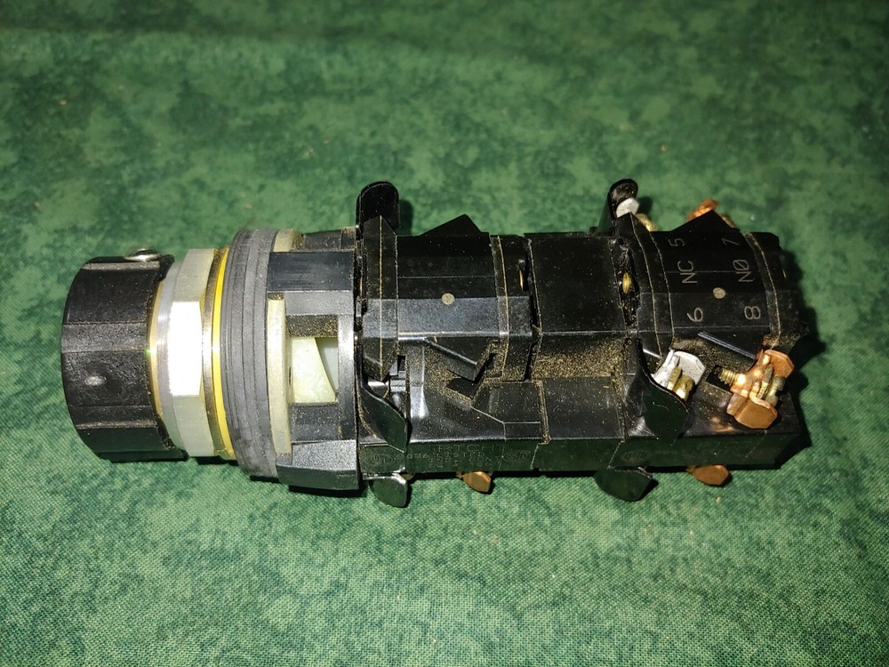 Micro Switch Selector Cam Switch with PTCH & PTCC Contact Blocks (43942-B2)
