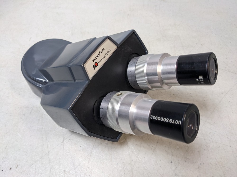 AMERICAN OPTICAL MICROSTAR 110/120 MICROSCOPE BINOCULAR HEAD WITH EYEPIECES