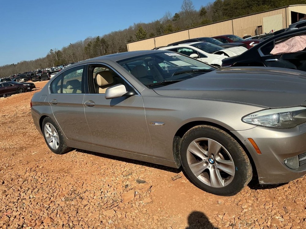 528I 2011 Glove Box 4958749