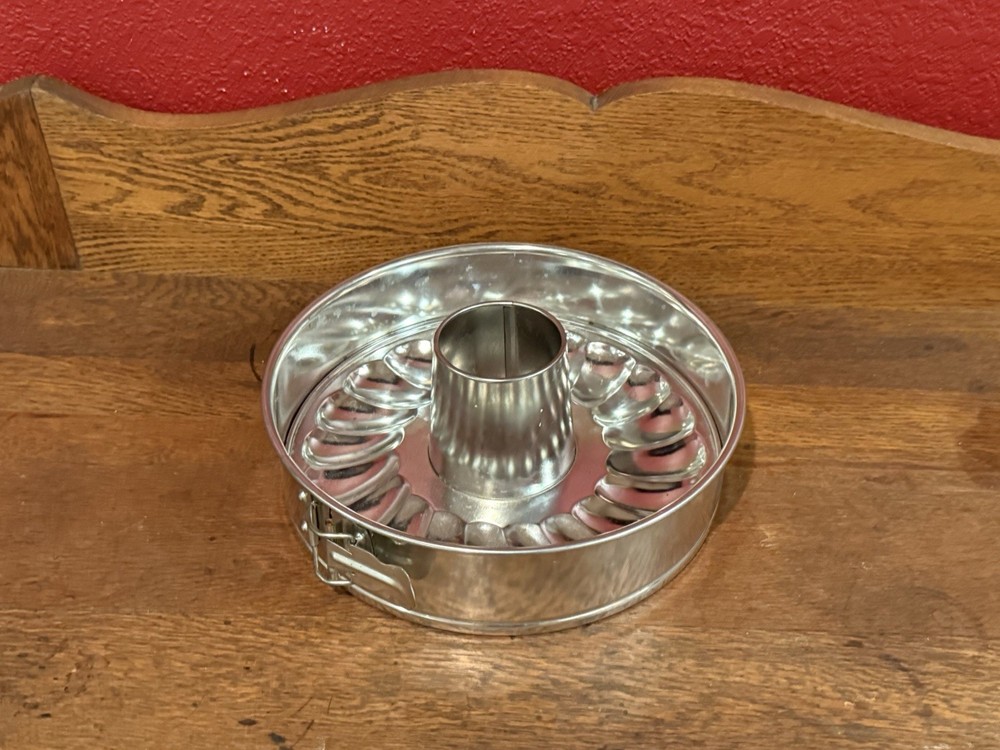 Springform Cake Baking Pan Bakeware Made in Germany 10 1/4”
