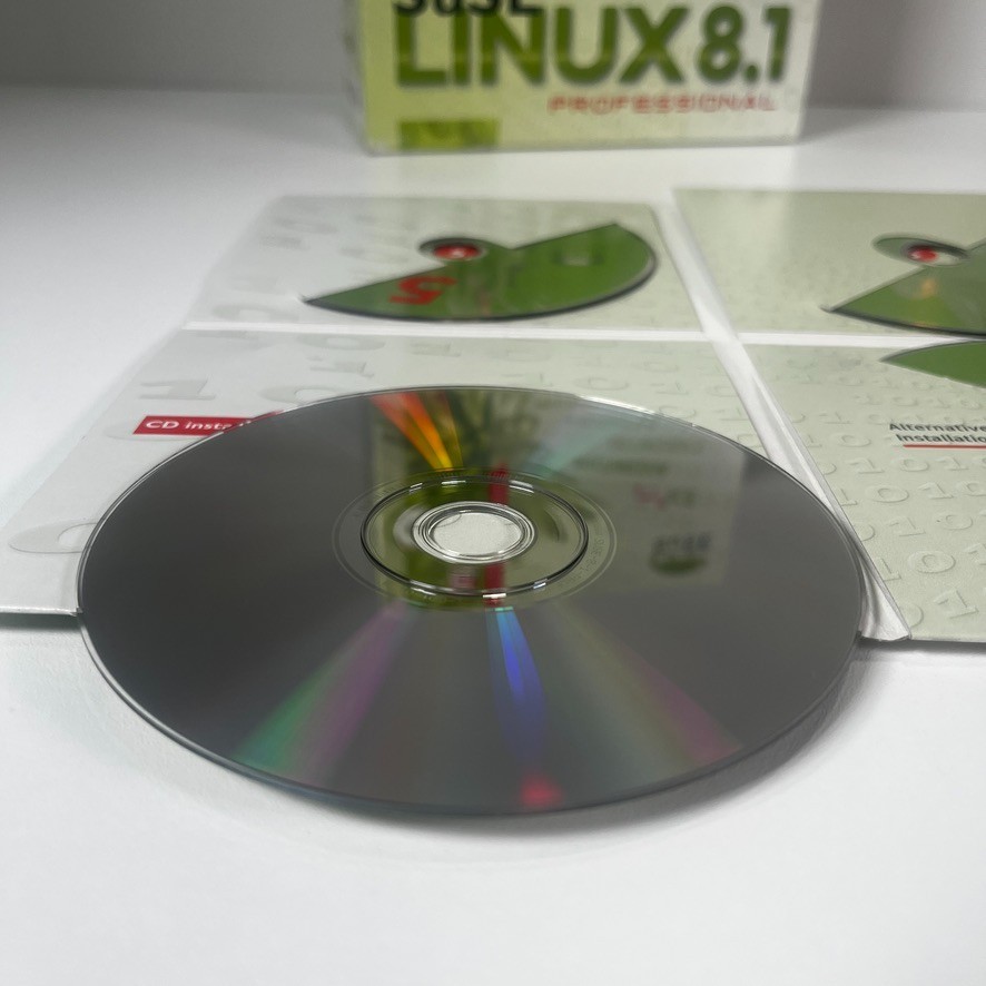 SuSE Linux 8.1 Professional Edition (CD-ROM, 2001) Big Box Vintage Software