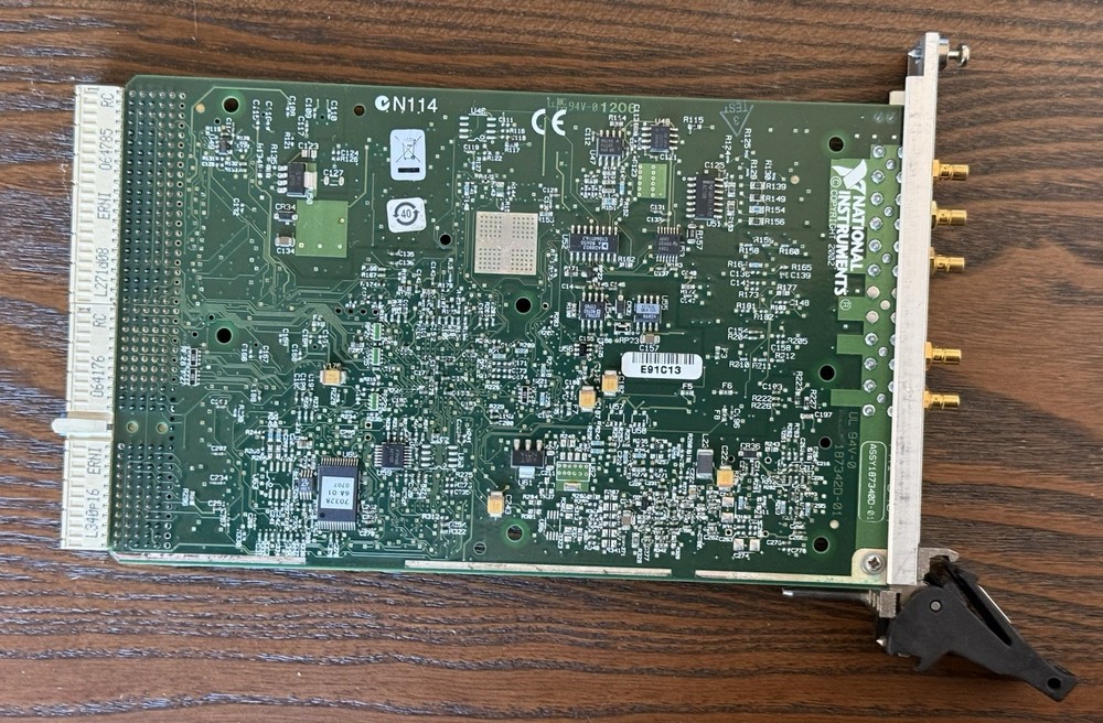 National Instruments NI PXI-5404