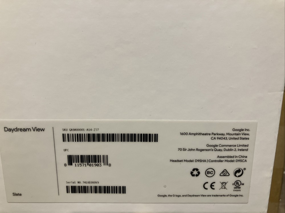 Google Daydream View VR Headset - Slate