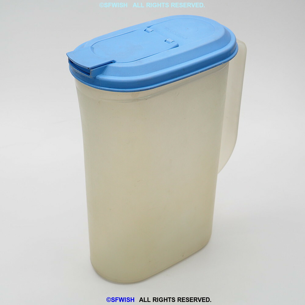 Tupperware 2009B-1 2 Quart Slim Pitcher with Blue Lid