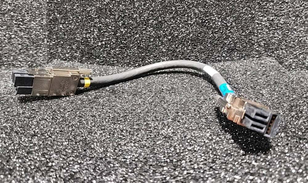 Cisco 37-1122-01 Power Stack Cable Rev AO