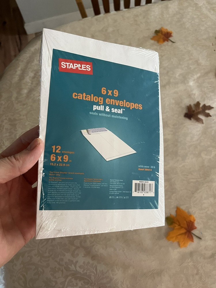Staples Pull and Seal. Catalog Envelopes 6" x 9" White. 12 Envelopes. NEW