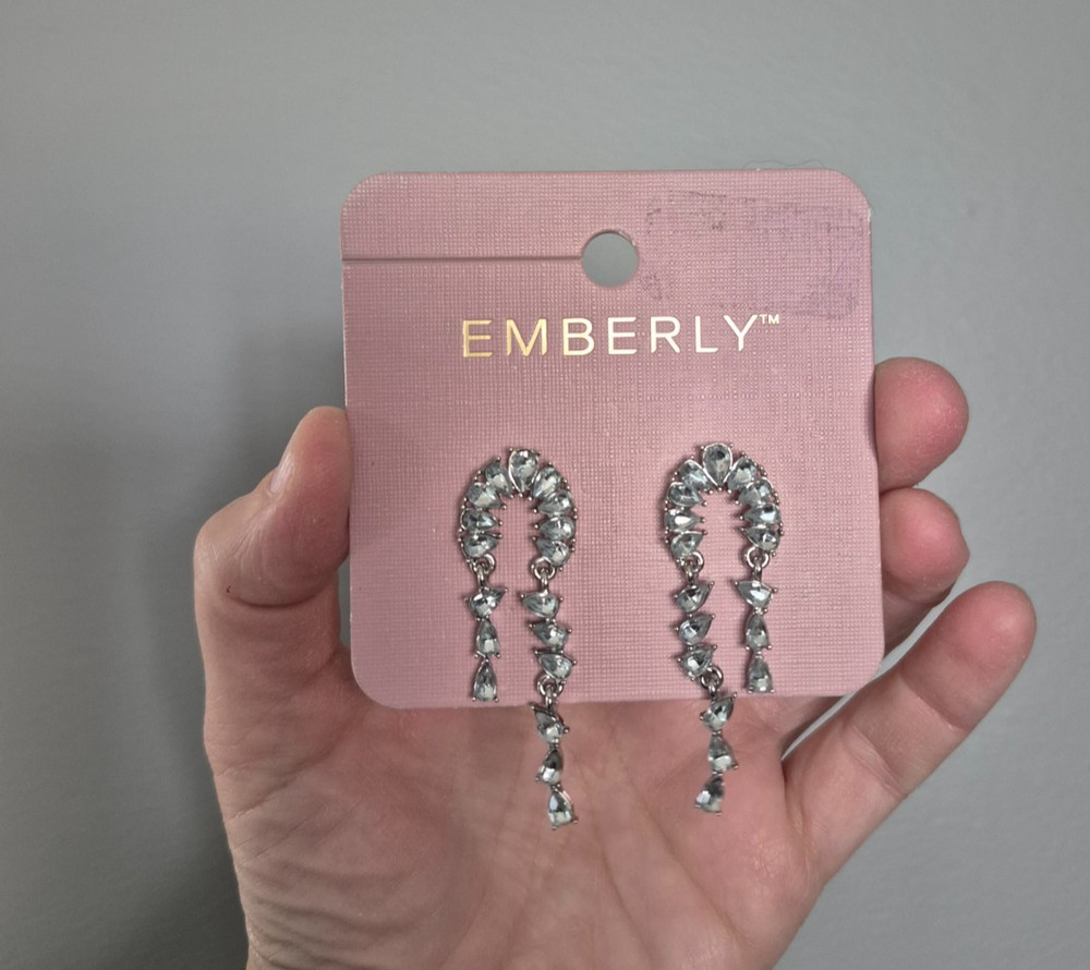 Emberly Rhinestone curved design earrings