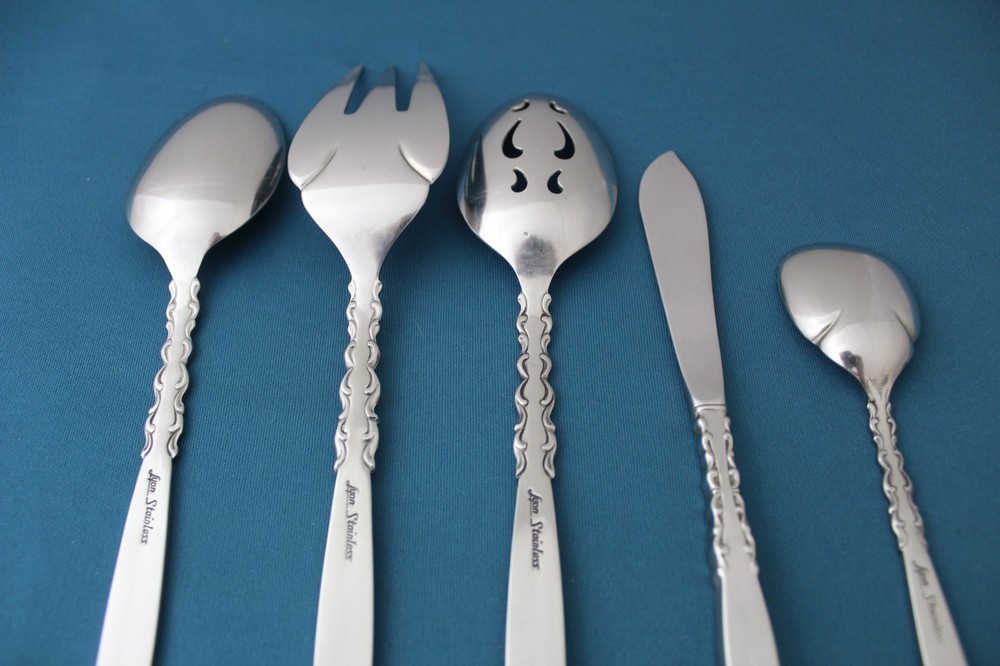 Lyon International ALHAMBRA Serving (5pc Set) Tablespoon Fork Pierced Stainless