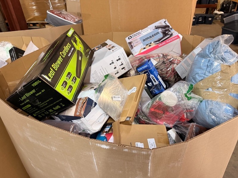 📦 Retail Overstock Bulk Box – Mixed Merchandise Surplus Lot