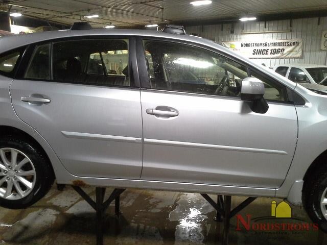 2012 Subaru Impreza Driver Front Headrest Only Black Cloth