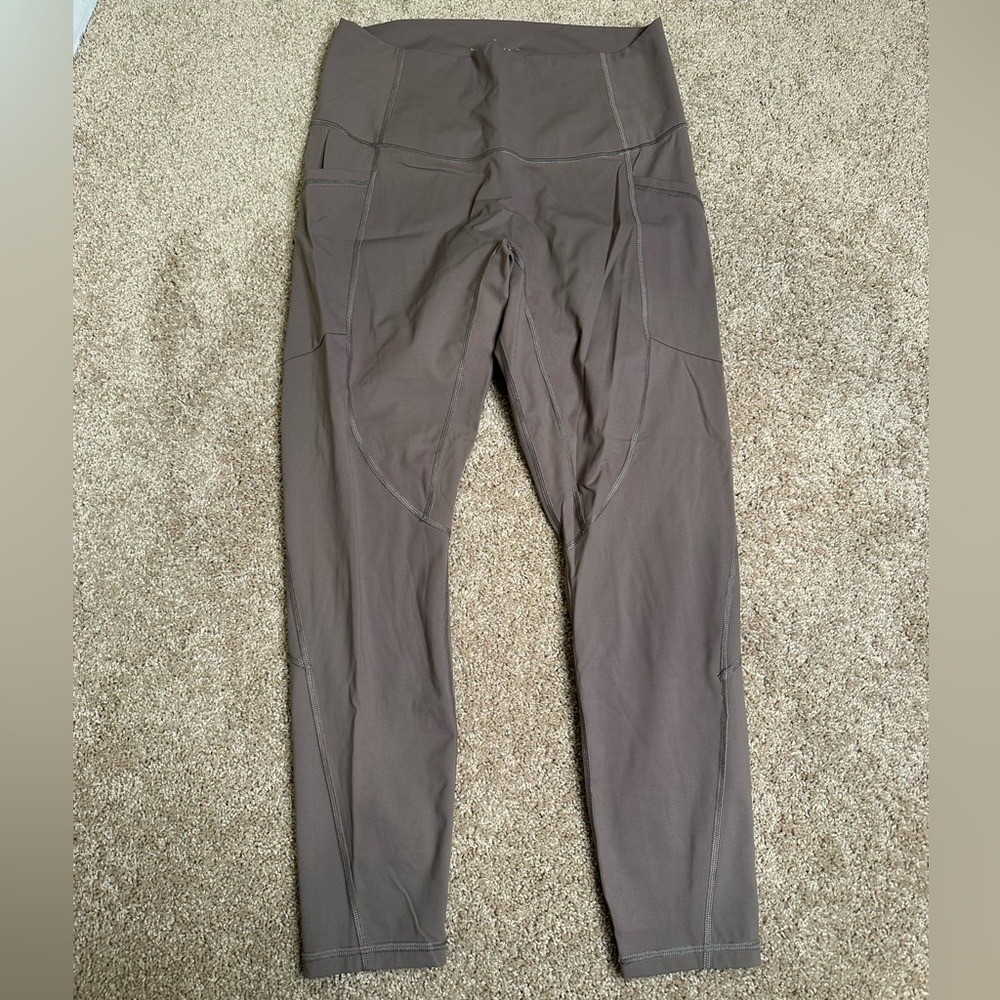 Everlane Perform Leggings