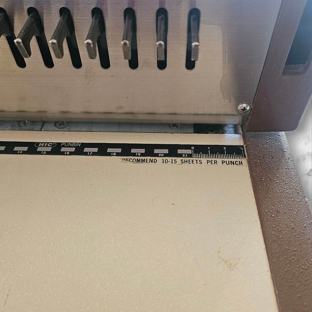 HIC HPB-210 Manual Comb Binding Machine
