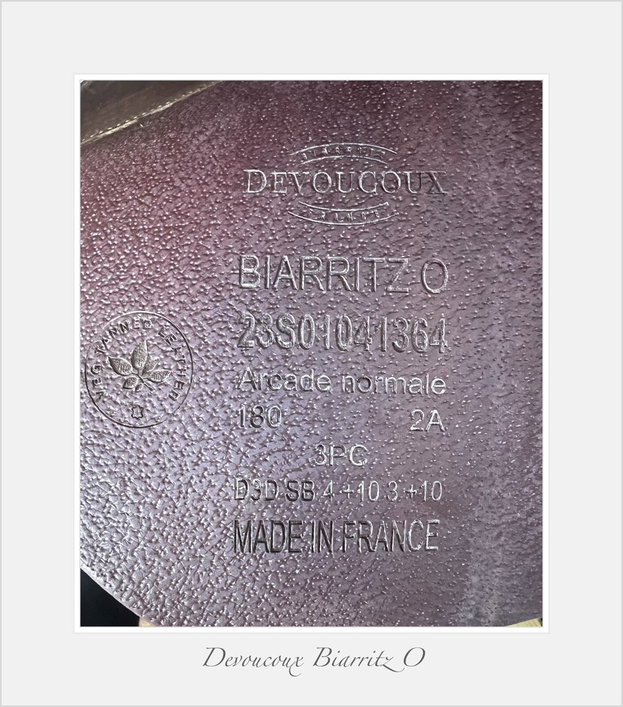Devoucoux Biarittz O Jump Saddle. 18” M