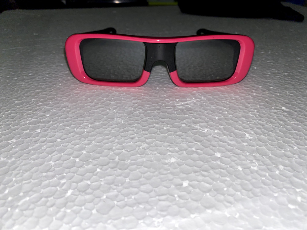 Sony 3D Glasses TDG-BR100 Regular Size Bravia 3D Sync Transmitter PINK
