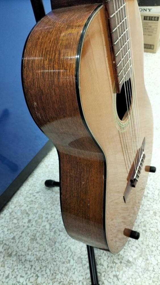 Yairi B2 Classical Guitar JPN USED