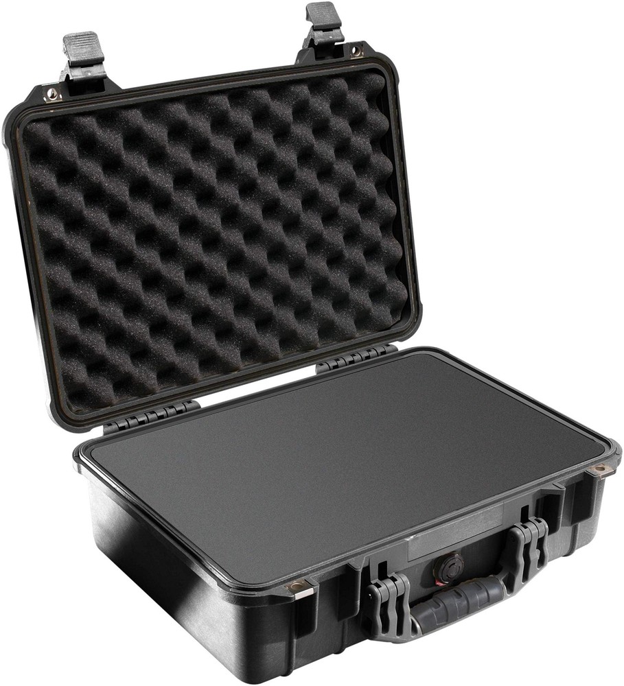 Pelican 1500 Case With Foam (Black)