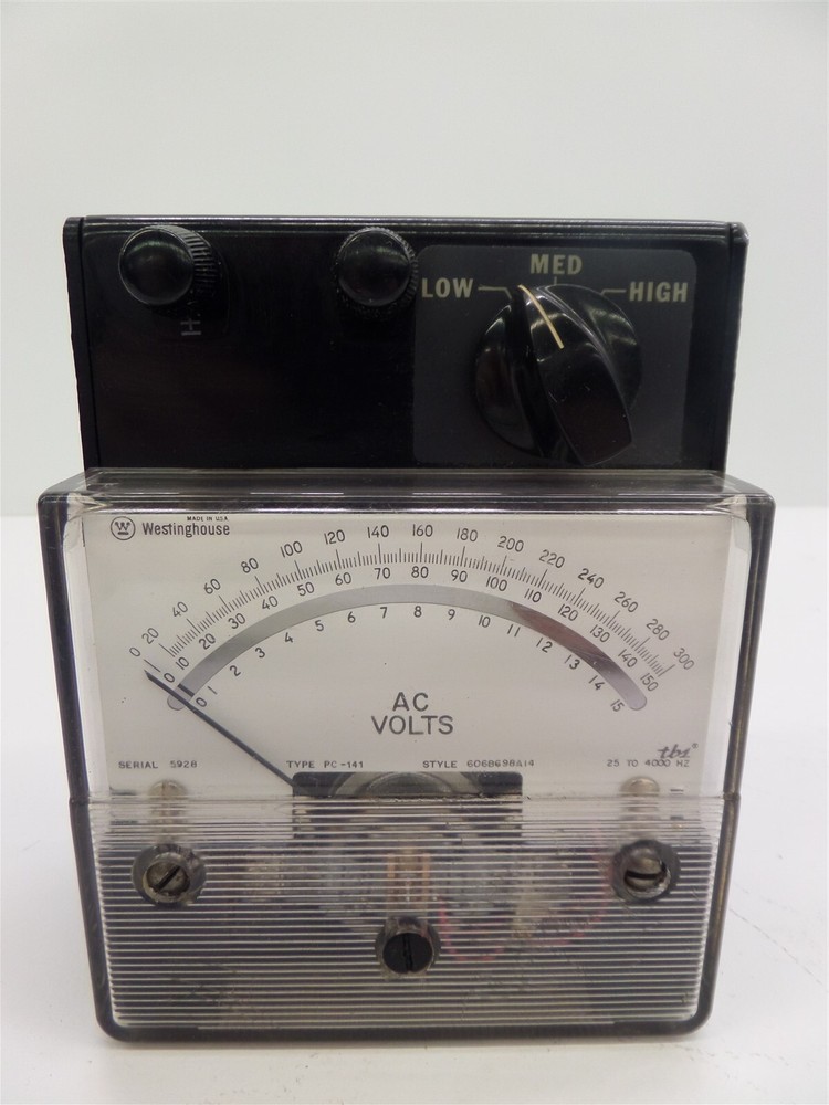 Westinghouse PC-141 AC Voltmeter with Case